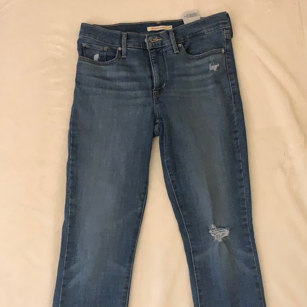 311 Shaping Skinny Levi Jeans